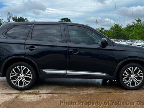 Used 2016 Mitsubishi Outlander SE AWD/4WD image 5