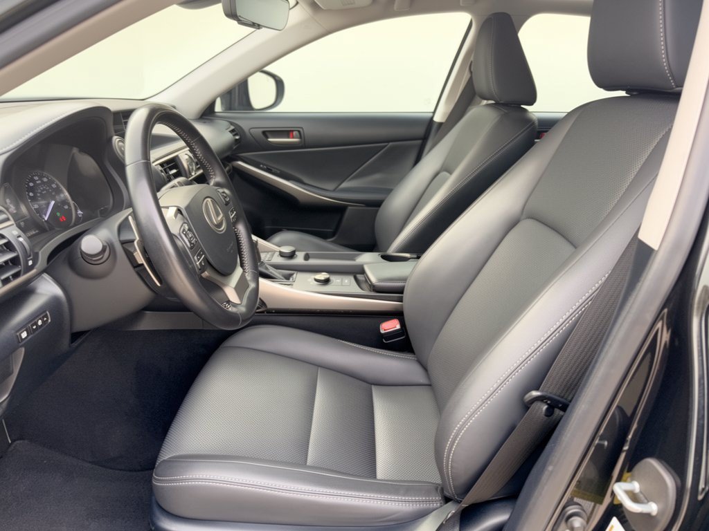 Used 2017 Lexus IS 300 AWD w/ Premium Package image 5