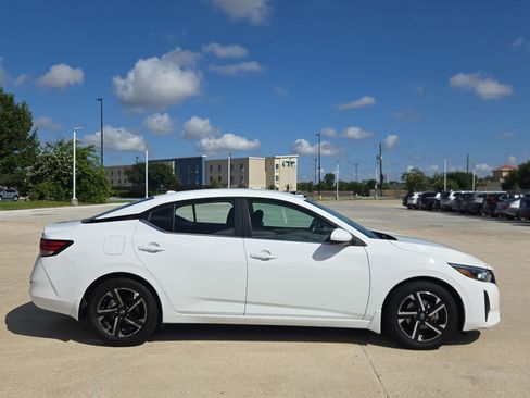 Used 2024 Nissan Sentra SV w/ All-Weather Package FWD image 2