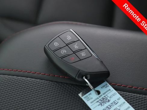 Used 2026 Chevrolet Tahoe RST AWD/4WD image 3