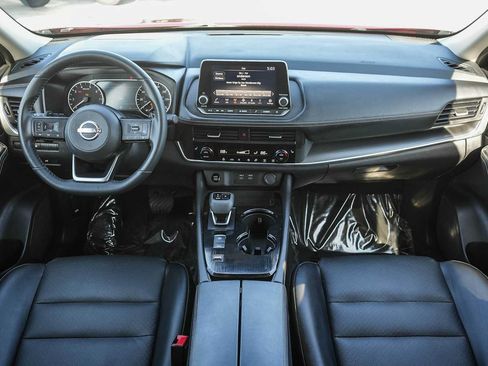 Used 2024 Nissan Rogue SV w/ SV Premium Package FWD image 12