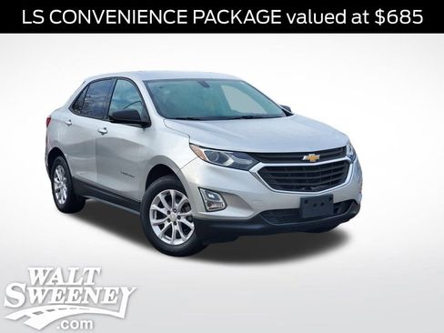 Used 2019 Chevrolet Equinox LS w/ LS Convenience Package image 1