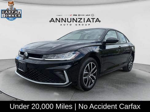 Used 2025 Volkswagen Jetta SE FWD image 1