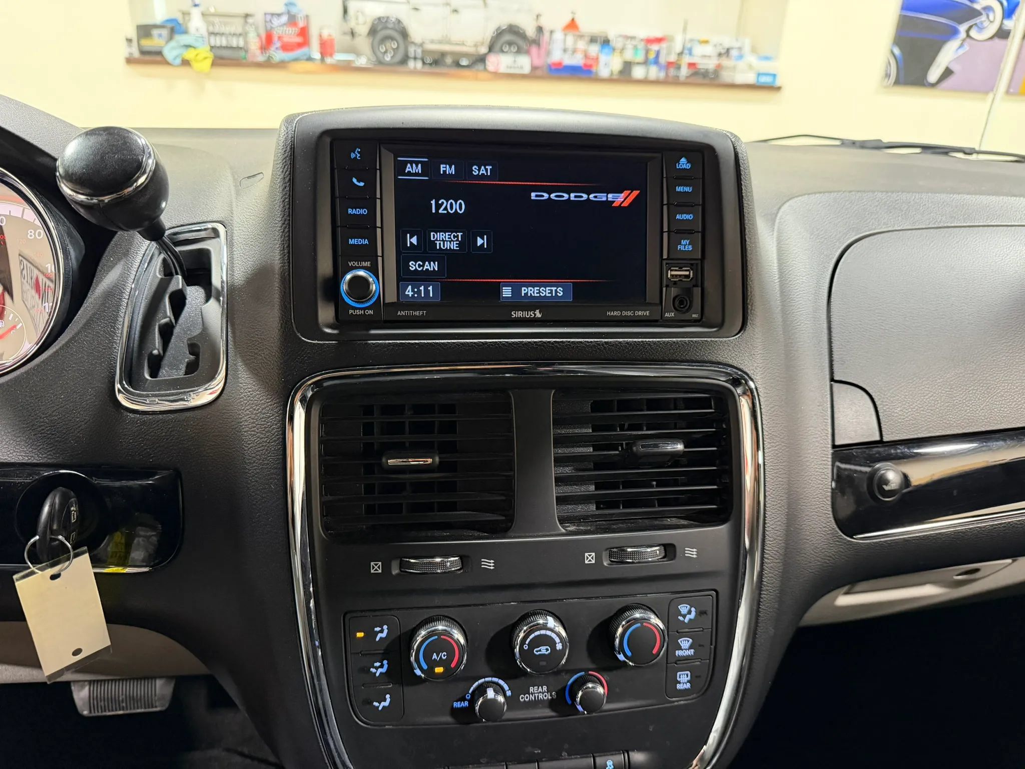 Used 2019 Dodge Grand Caravan SXT FWD image 48