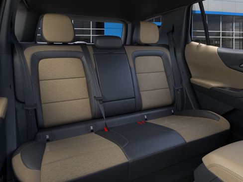 New 2026 Chevrolet Equinox ACTIV w/ Convenience Package III image 41