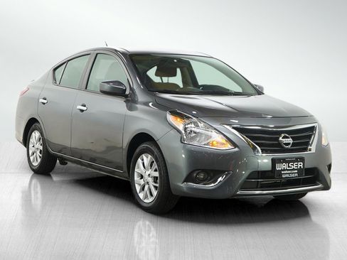 Used 2018 Nissan Versa SV w/ SV Special Edition Package FWD image 7