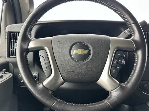 Certified 2017 Chevrolet Express 2500 image 21