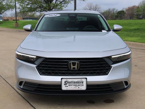 Used 2024 Honda Accord EX image 2