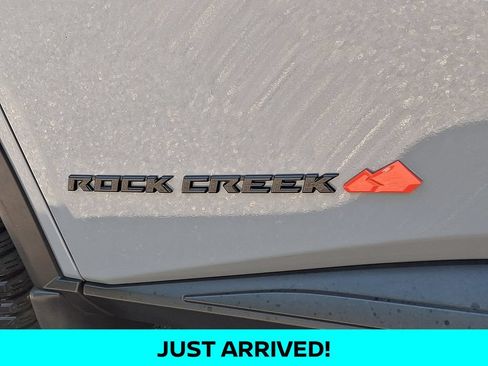 Used 2025 Nissan Rogue SV AWD/4WD image 30