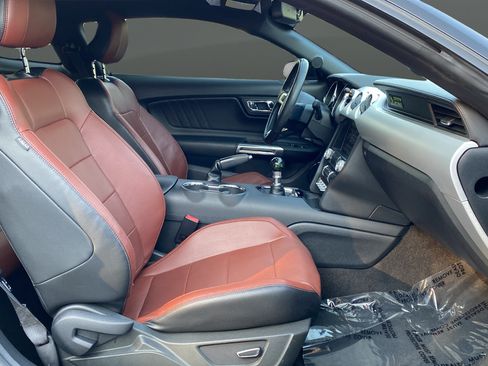 Used 2015 Ford Mustang GT Premium w/ Equipment Group 401A RWD image 25