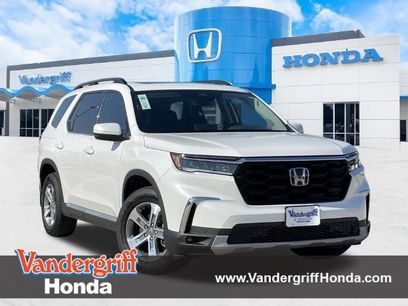 Used 2025 Honda Pilot Touring