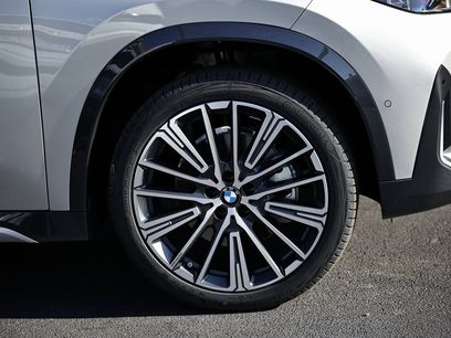 New 2025 BMW X1 xDrive28i w/ Technology Package