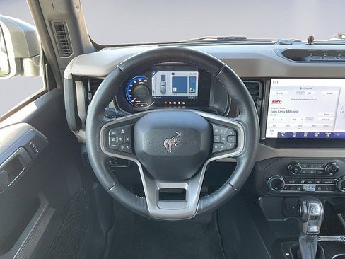 Used 2023 Ford Bronco Wildtrak AWD/4WD image 31