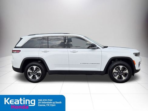 Used 2022 Jeep Grand Cherokee Limited 4xe w/ Luxury Tech Group II AWD/4WD image 9