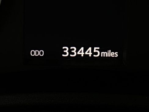 Used 2018 Toyota Corolla SE FWD image 17