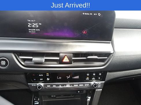 Used 2024 Kia Seltos EX AWD/4WD image 19