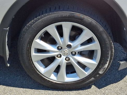 Used 2014 Toyota RAV4 Limited AWD/4WD image 8