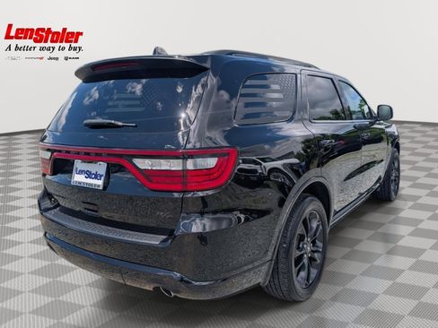 Used 2023 Dodge Durango R/T w/ Hemi Orange Plus Package AWD/4WD image 5