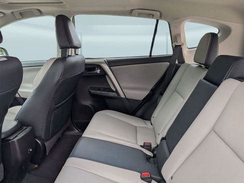 Used 2017 Toyota RAV4 Platinum FWD image 12