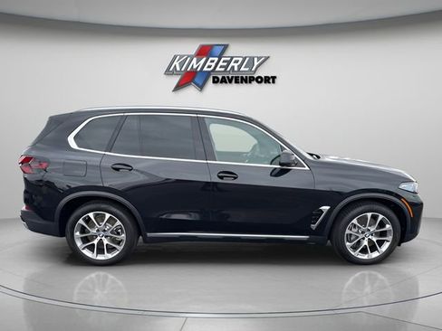 New 2026 BMW X5 xDrive50e image 6