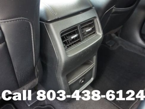 Used 2024 Ford Edge SEL AWD/4WD image 14