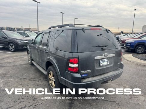 Used 2010 Ford Explorer XLT image 5