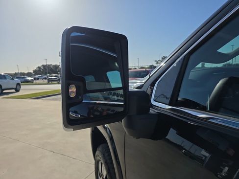 Certified 2025 GMC Sierra 2500 Denali w/ Denali Reserve Package image 8