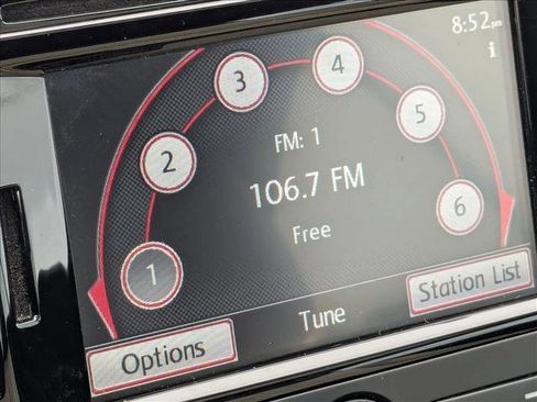 Used 2015 Volkswagen Eos Executive image 14