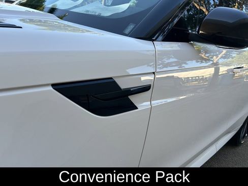 Used 2024 Land Rover Range Rover Sport Dynamic SE AWD/4WD image 16