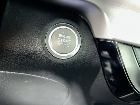 Used 2020 Kia Telluride LX FWD image 17