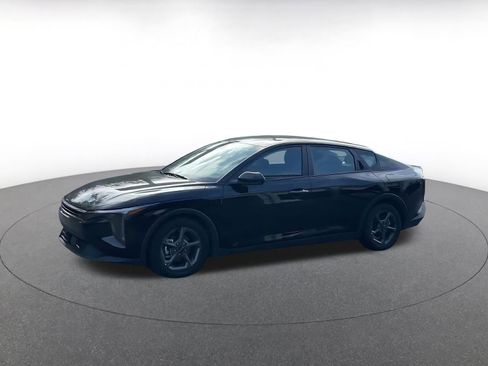 Used 2025 Kia K4 LXS image 7
