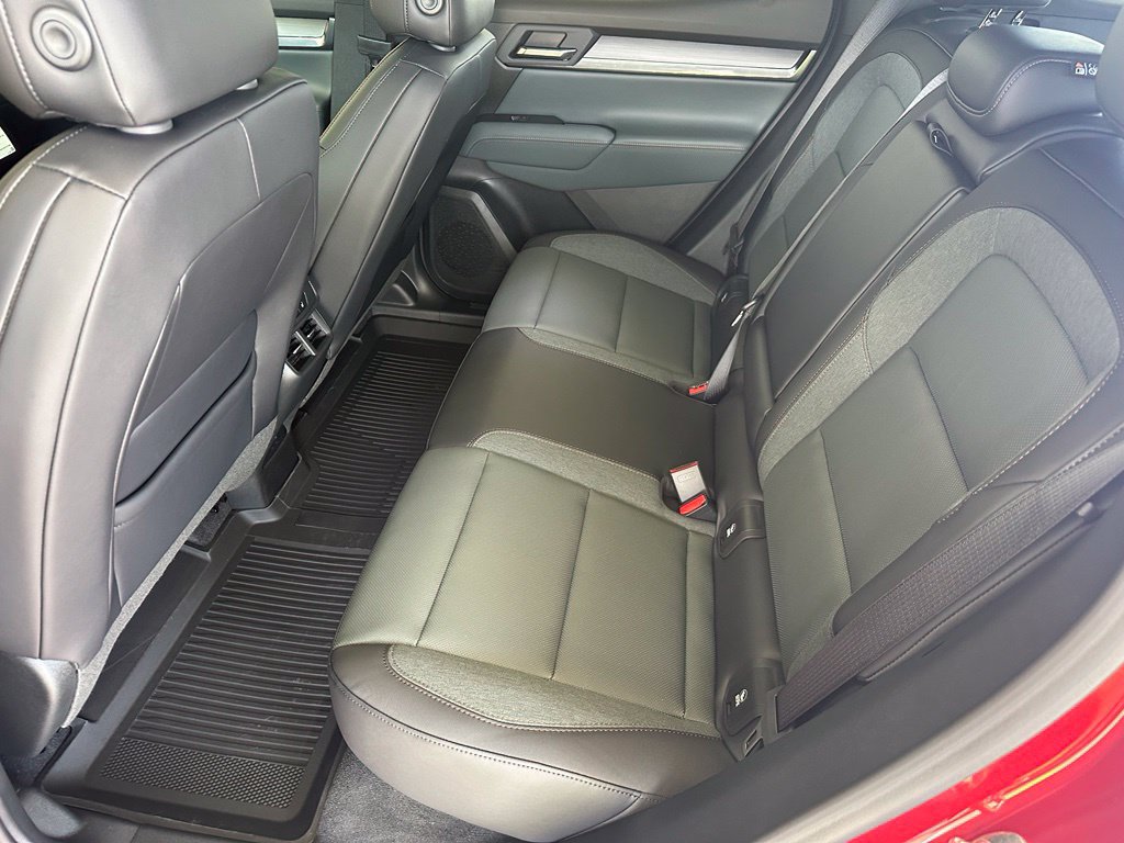 New 2027 GMC Terrain AT4 w/ Convenience Package III AWD/4WD image 29