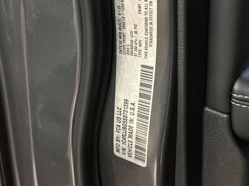 New 2025 Jeep Grand Cherokee L Limited w/ Luxury Tech Group II image 28