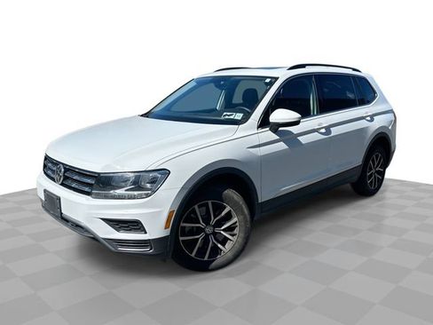 Used 2021 Volkswagen Tiguan SE w/ Panoramic Sunroof Package image 1