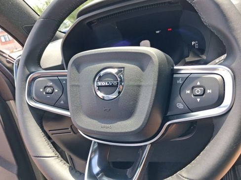 Certified 2023 Volvo XC40 Recharge Core w/ Protection Package Premier AWD/4WD image 21