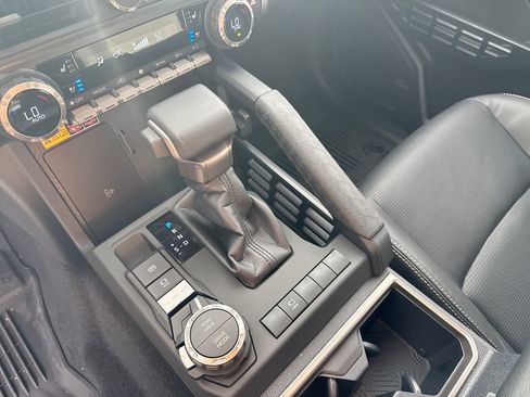New 2026 Toyota 4Runner Limited AWD/4WD image 25