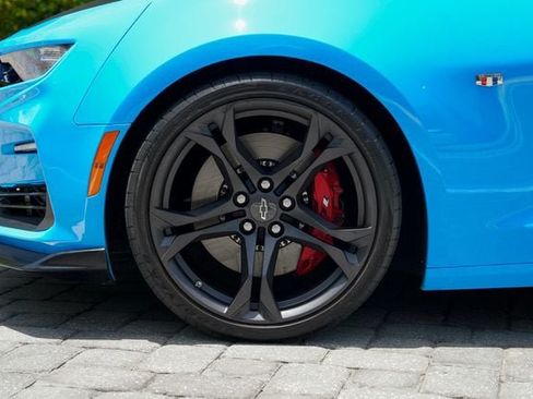 Used 2022 Chevrolet Camaro SS RWD image 14