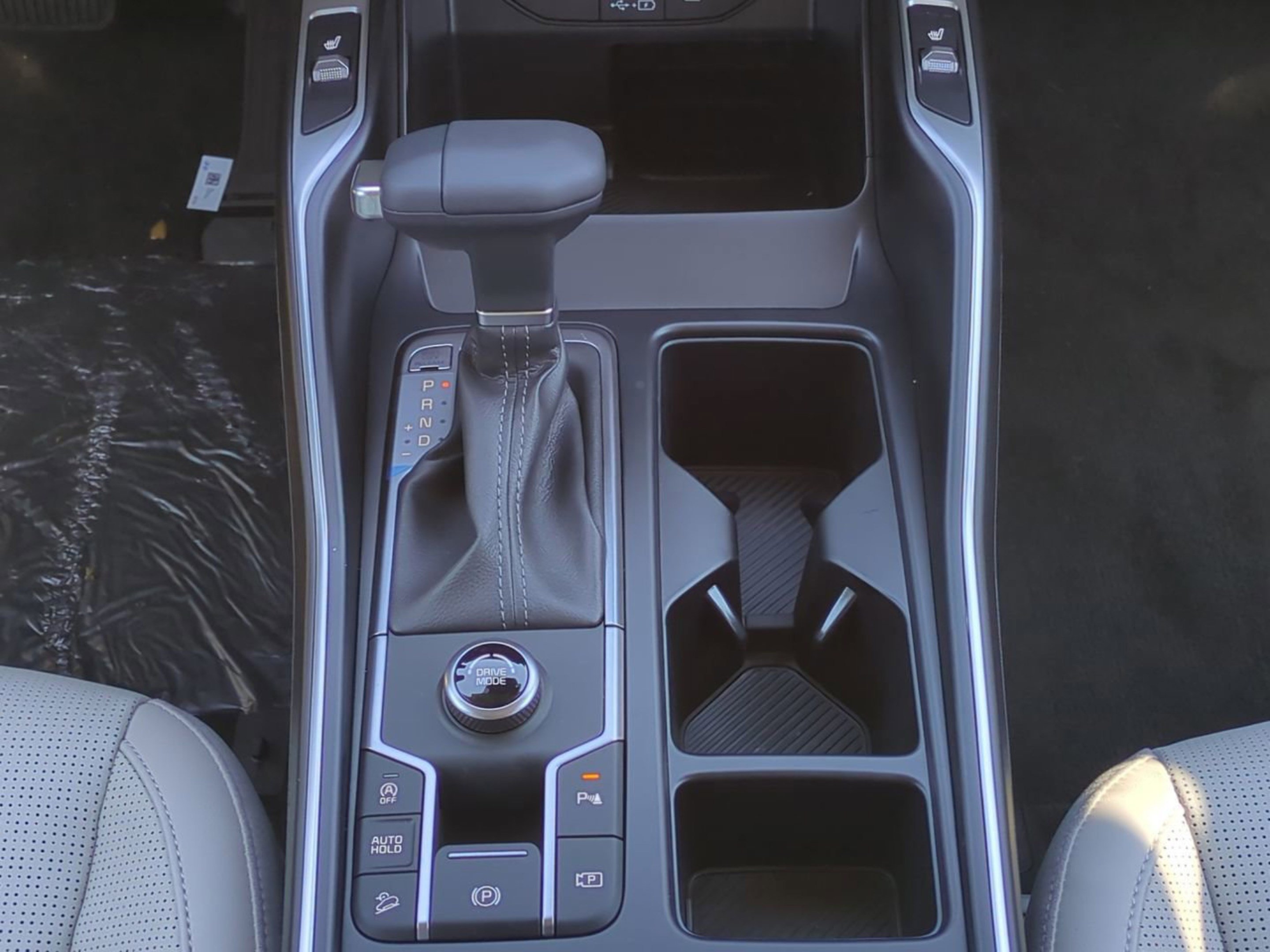 Certified 2025 Kia Sorento S w/ Panoramic Sunroof Package FWD image 18