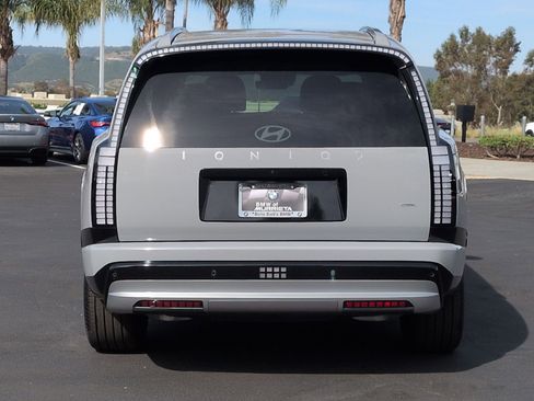 Used 2026 Hyundai Ioniq 9 Limited image 9