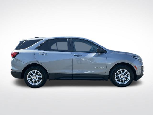 Used 2024 Chevrolet Equinox LS w/ LS Convenience Package FWD image 31