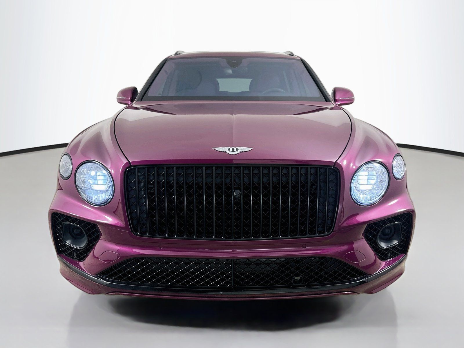 Used 2023 Bentley Bentayga Extended Wheelbase AWD/4WD image 8