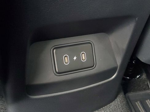 Used 2025 Kia Soul S FWD image 16