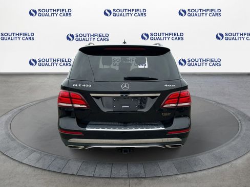 Used 2019 Mercedes-Benz GLE 400 4MATIC w/ Premium 2 Package image 5