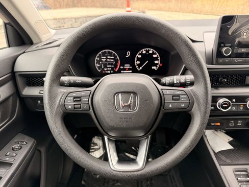 Certified 2023 Honda CR-V EX image 17