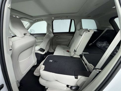 New 2026 Volvo XC90 B6 Ultra w/ Protection Package AWD/4WD image 12