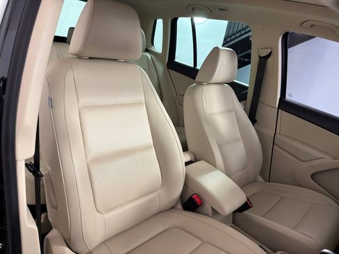 Used 2017 Volkswagen Tiguan Wolfsburg Edition FWD image 26