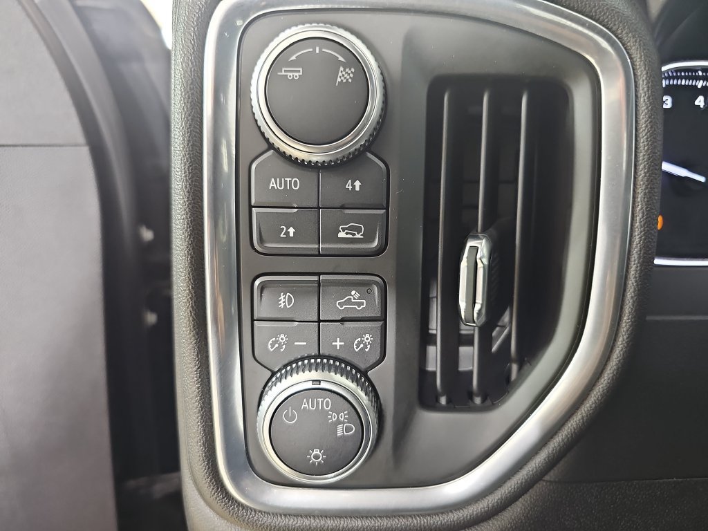 Used 2019 GMC Sierra 1500 Elevation w/ Elevation Value Package AWD/4WD image 31