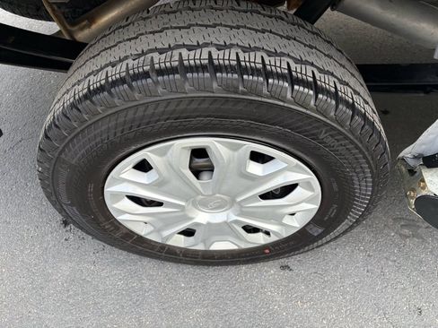 Used 2024 Ford Transit 250 Low Roof w/ Exterior Upgrade Package image 26