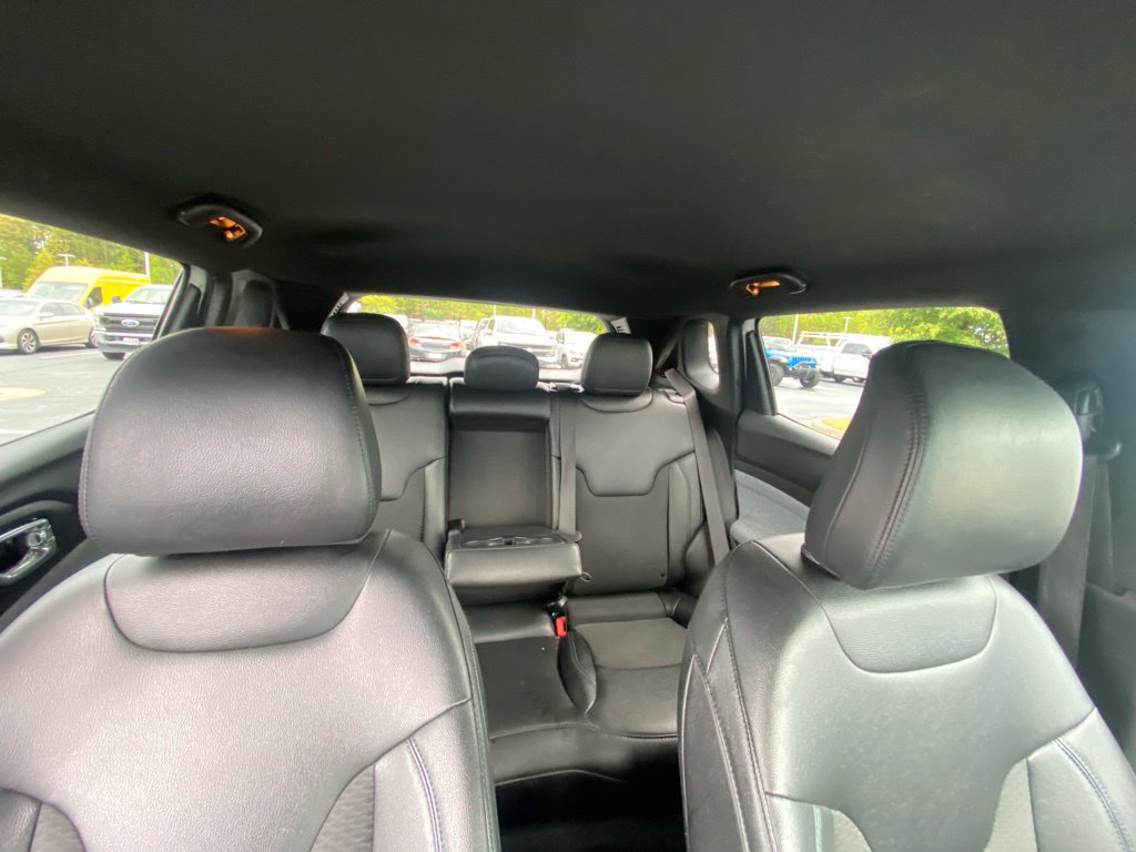 Used 2024 Jeep Compass Latitude AWD/4WD image 28