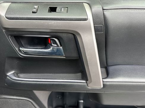 Used 2021 Toyota 4Runner SR5 Premium w/ Moonroof Package image 19